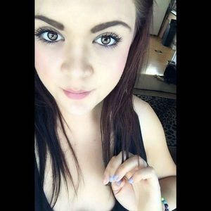 Meet your Posher, Natika